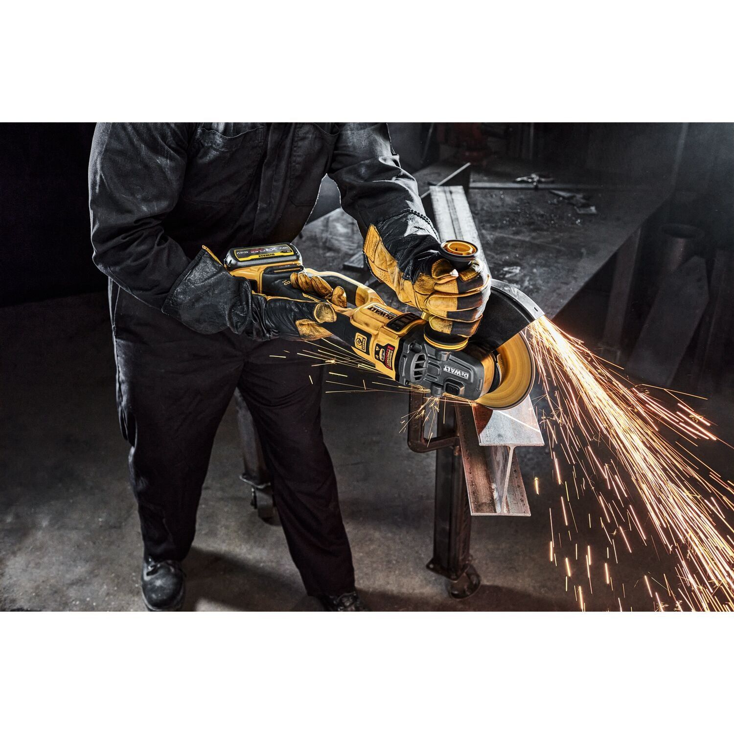 DeWALT DCG460NK Accu Haakse Slijper 230mm 54V XR FlexVolt Basic Body in koffer