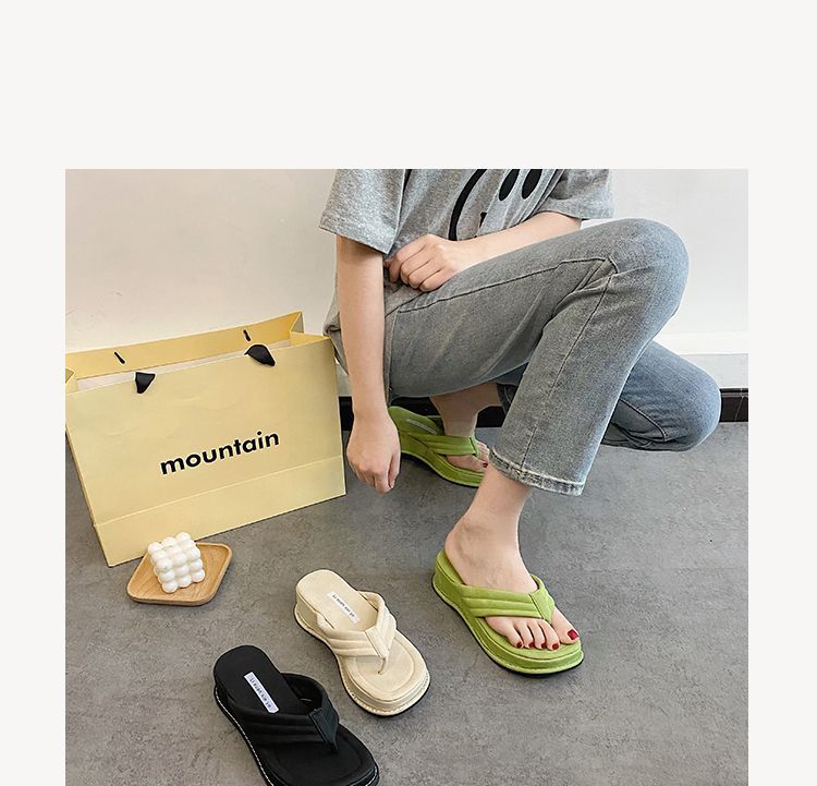 Arpeggi - Plateau slippers met sleehak