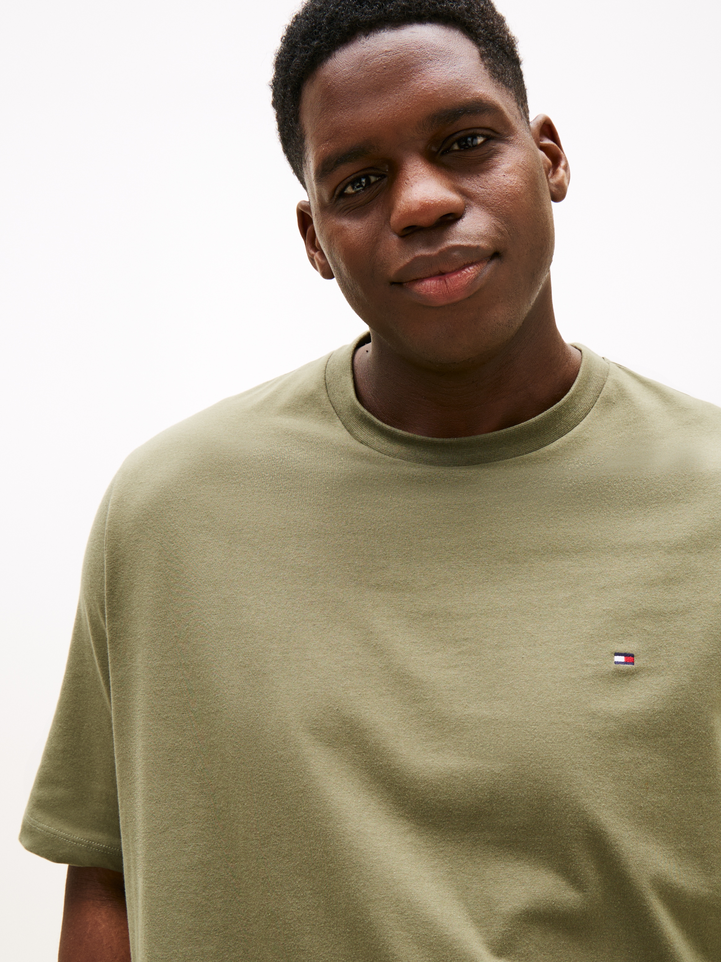 Tommy Hilfiger Big & Tall T-Shirt »BT-ESS SEASONAL REG SOLID TEE-B«, Grosse Grössen