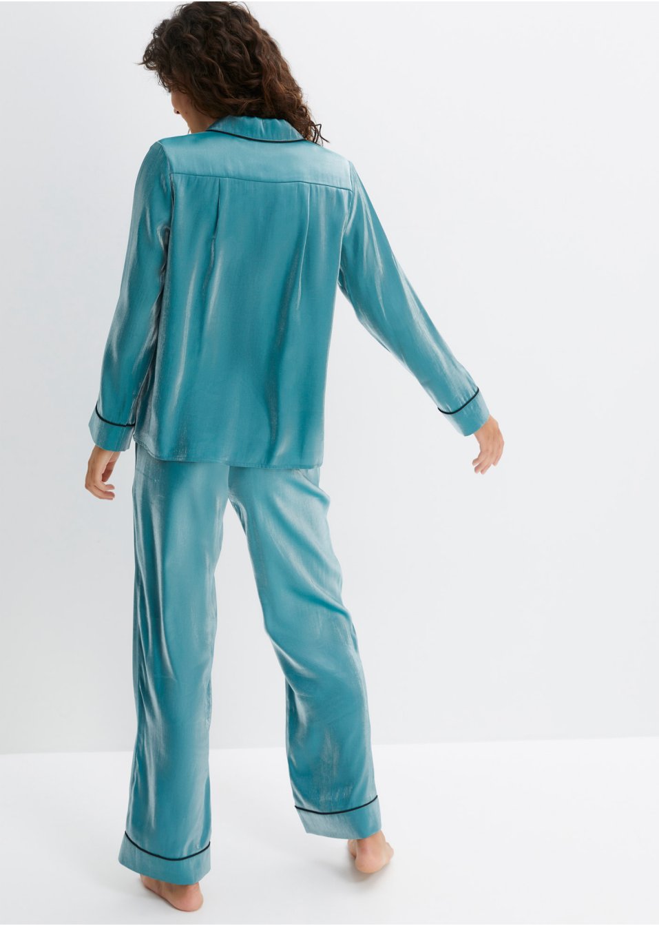 Pyjama en satin avec effet brillant
