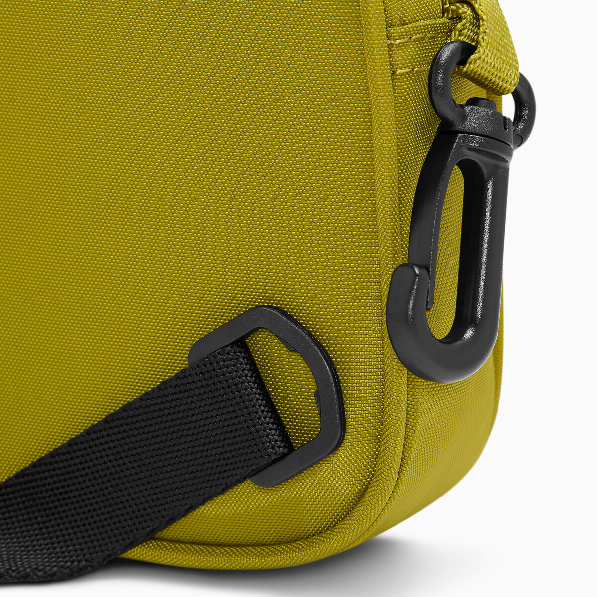 CONVERSE<br>Bolsa de Ombro com Bolso Flutuante