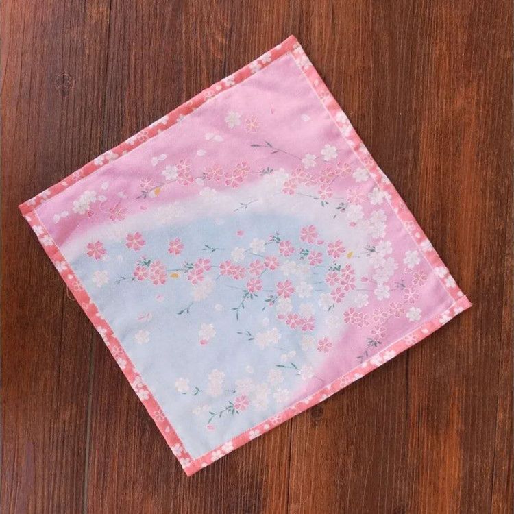 Rabenda - Zakdoek met bloemenprint