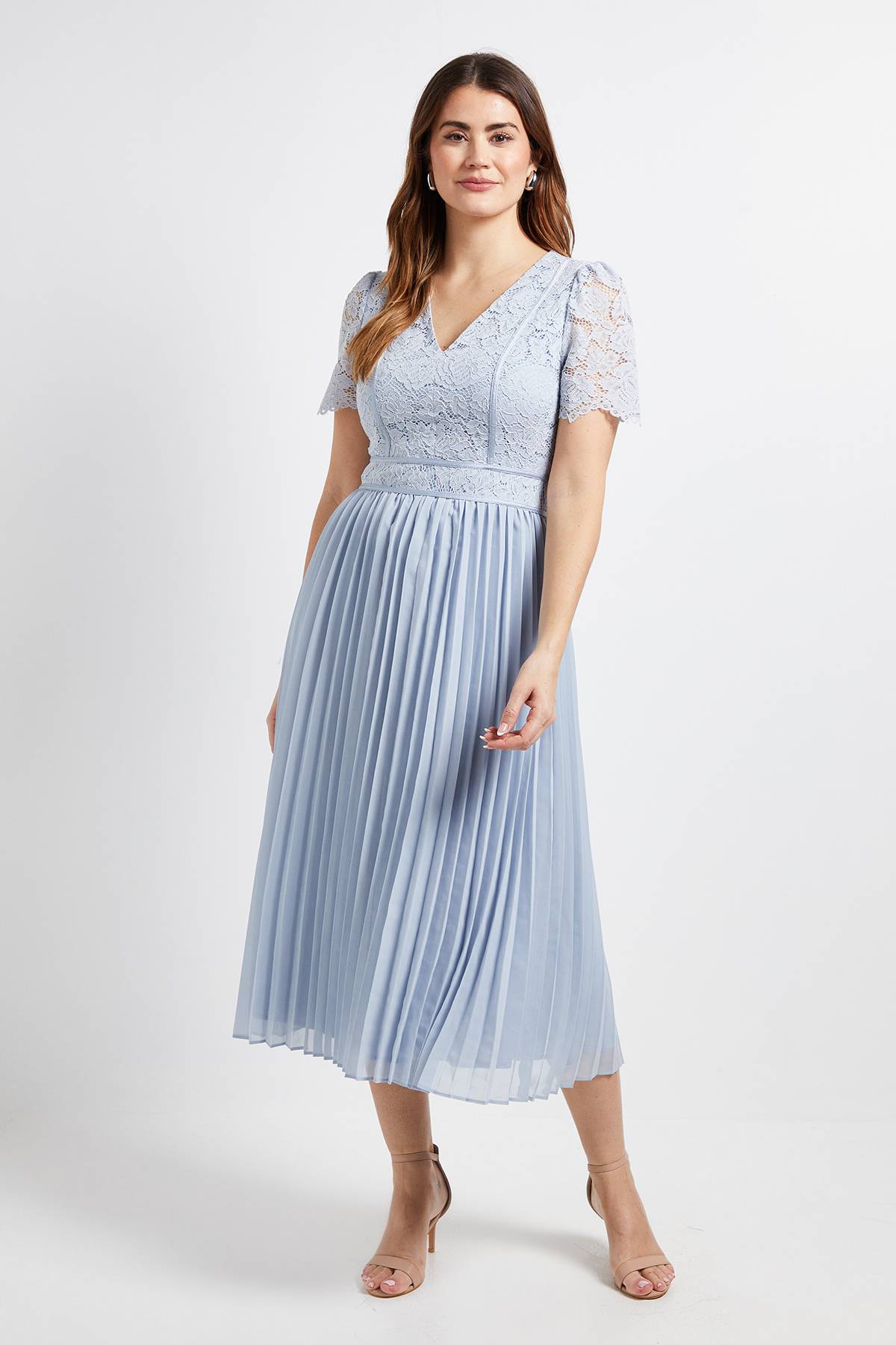 Wallis Robe Mi-Longue Plissée en Dentelle