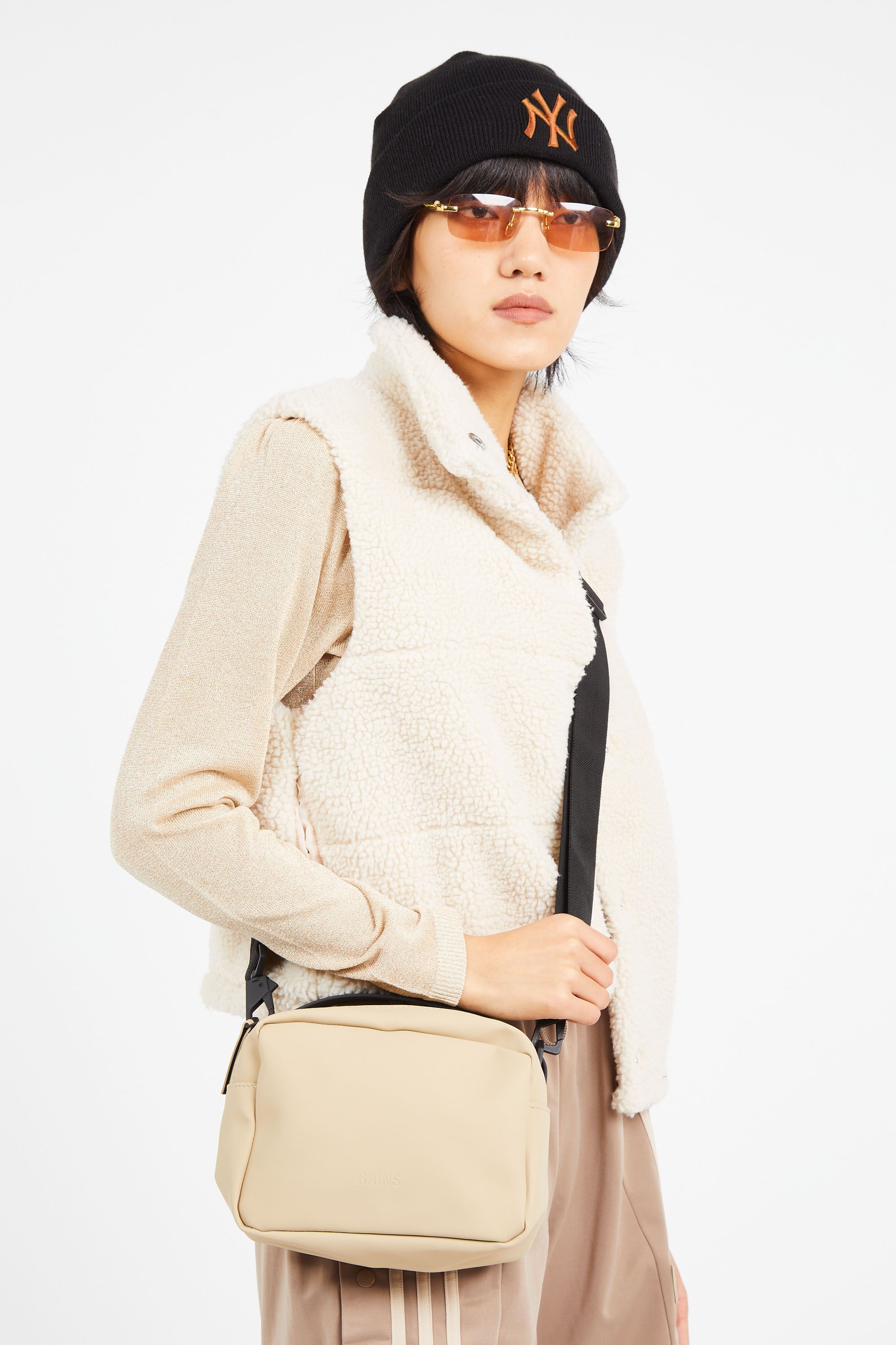 RAINS Sac bandoulière  BOX BAG Beige