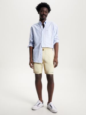 Shorts de moletom com logo tingido naturalmente