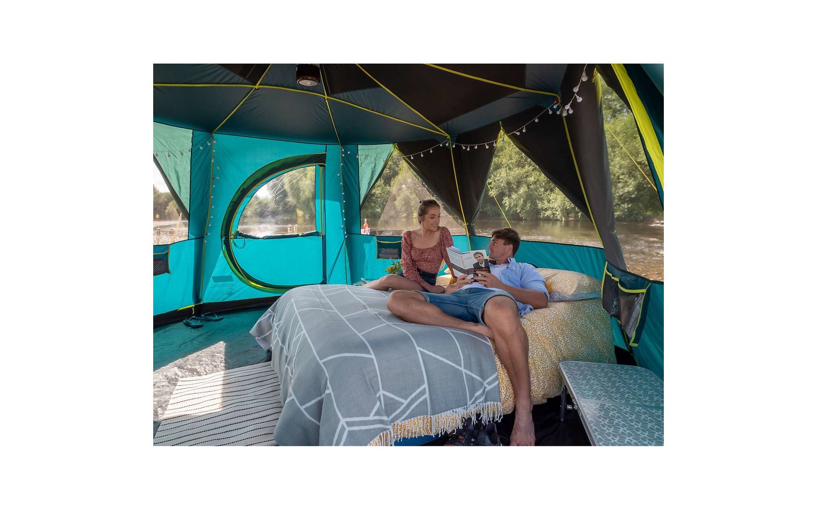 Coleman Octagon 8 BlackOut Kuppelzelt für 8 Personen