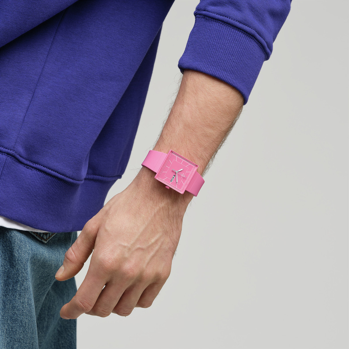 Montre SWATCH Square bioceramic What if rose? homme bracelet matériau biosourcé rose