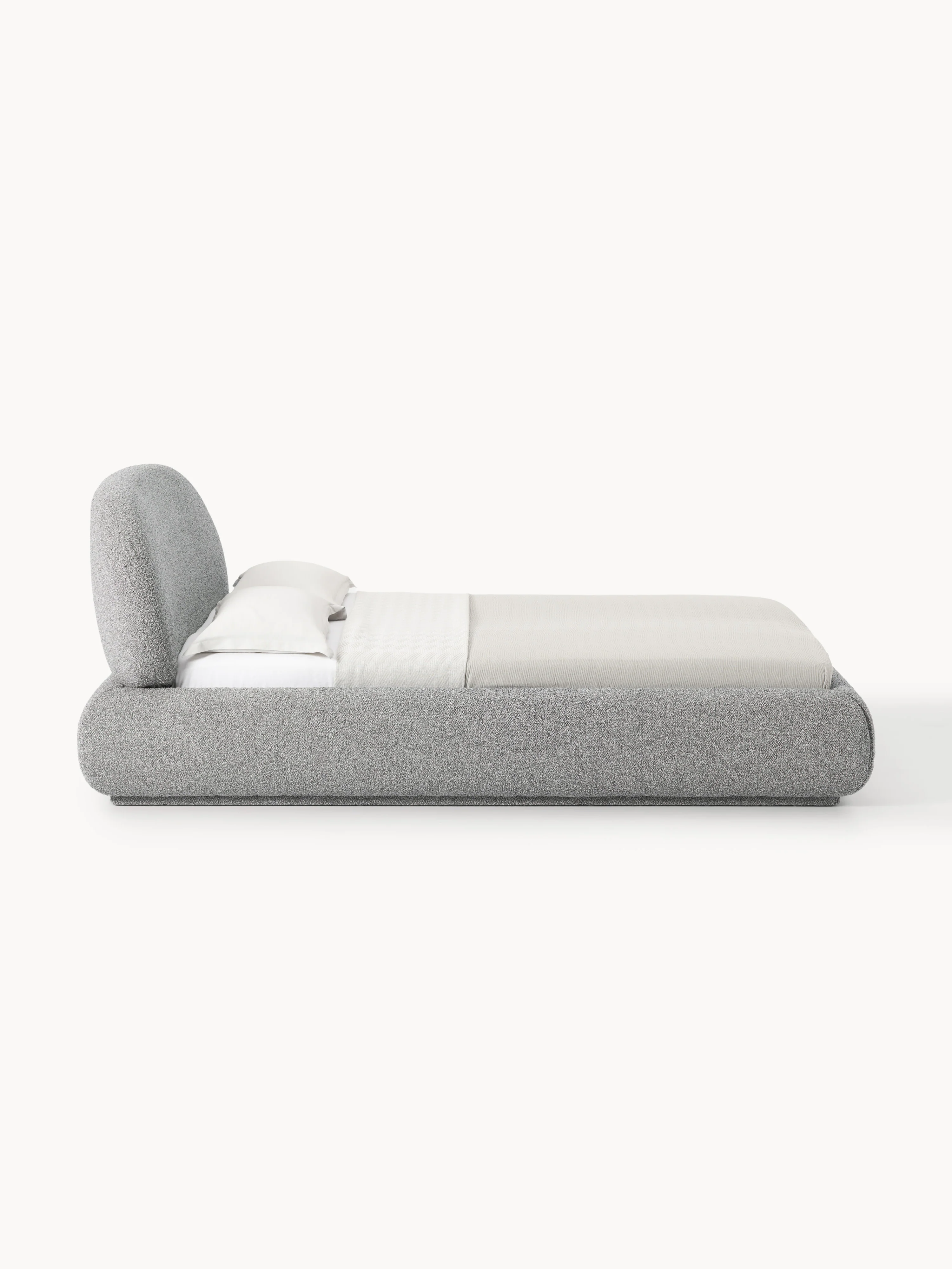 Bouclé gestoffeerd bed Alba met opbergruimte