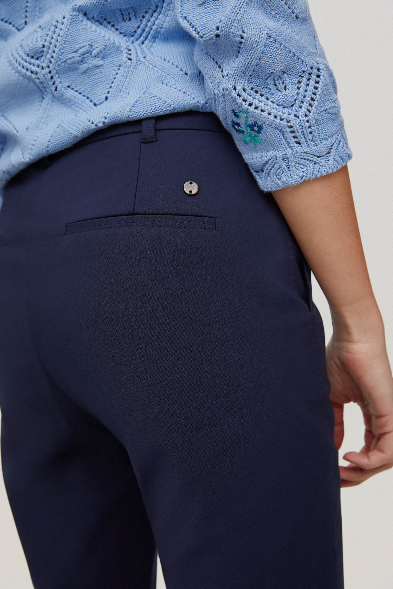 Calça técnica de corte justo - Azul