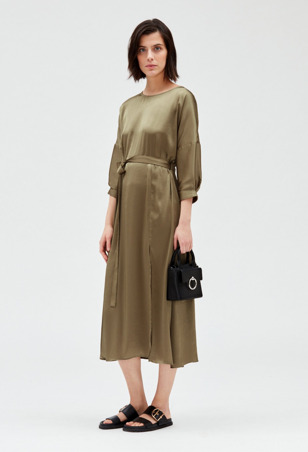 Robe midi satinee kaki