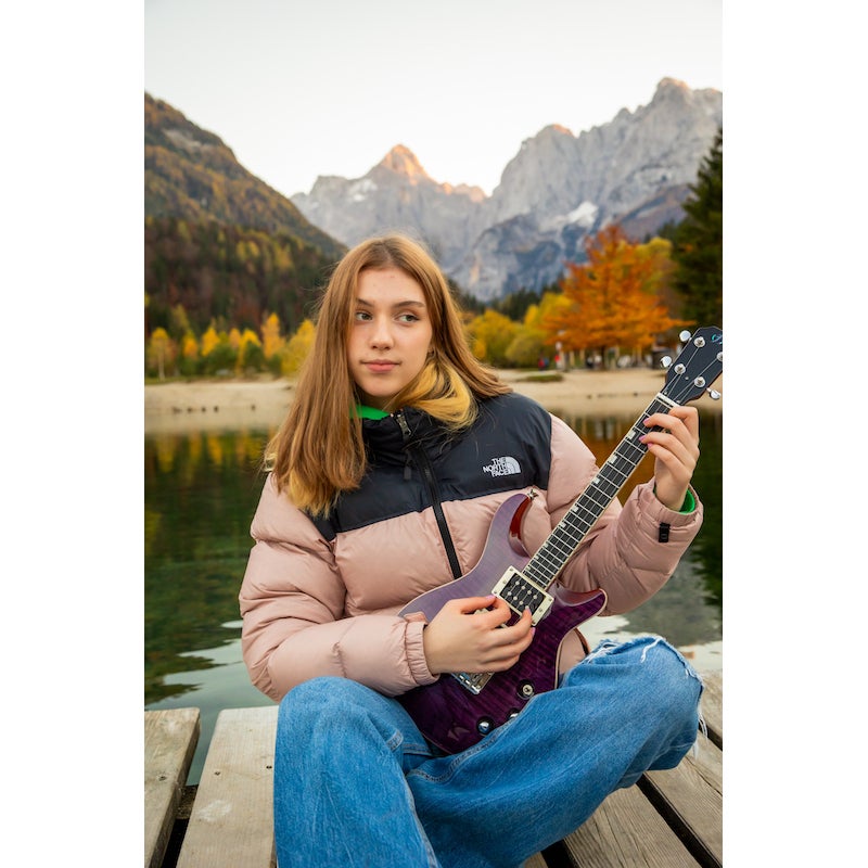 Flight Rock Series Vanguard Transparent Purple elektrische solidbody tenor ukelele met gigbag