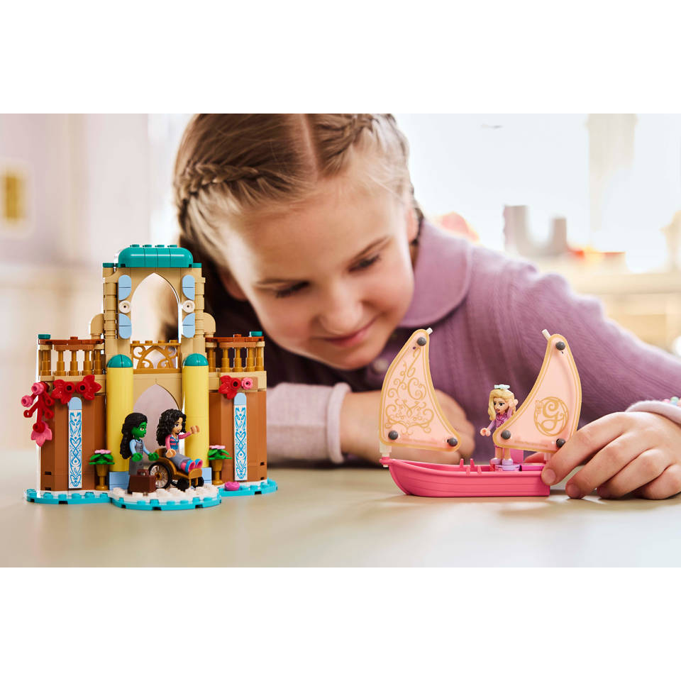 LEGO Wicked Glinda, Elphaba en Nessarose op Shiz University 75681