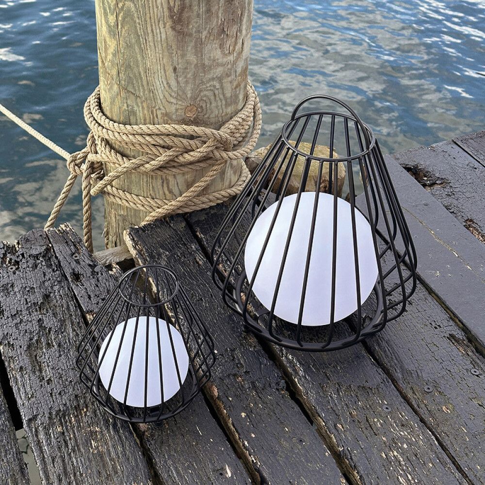 SOLCELLELAMPE DYBERG LARSEN EVESHAM SVART MEDIUM