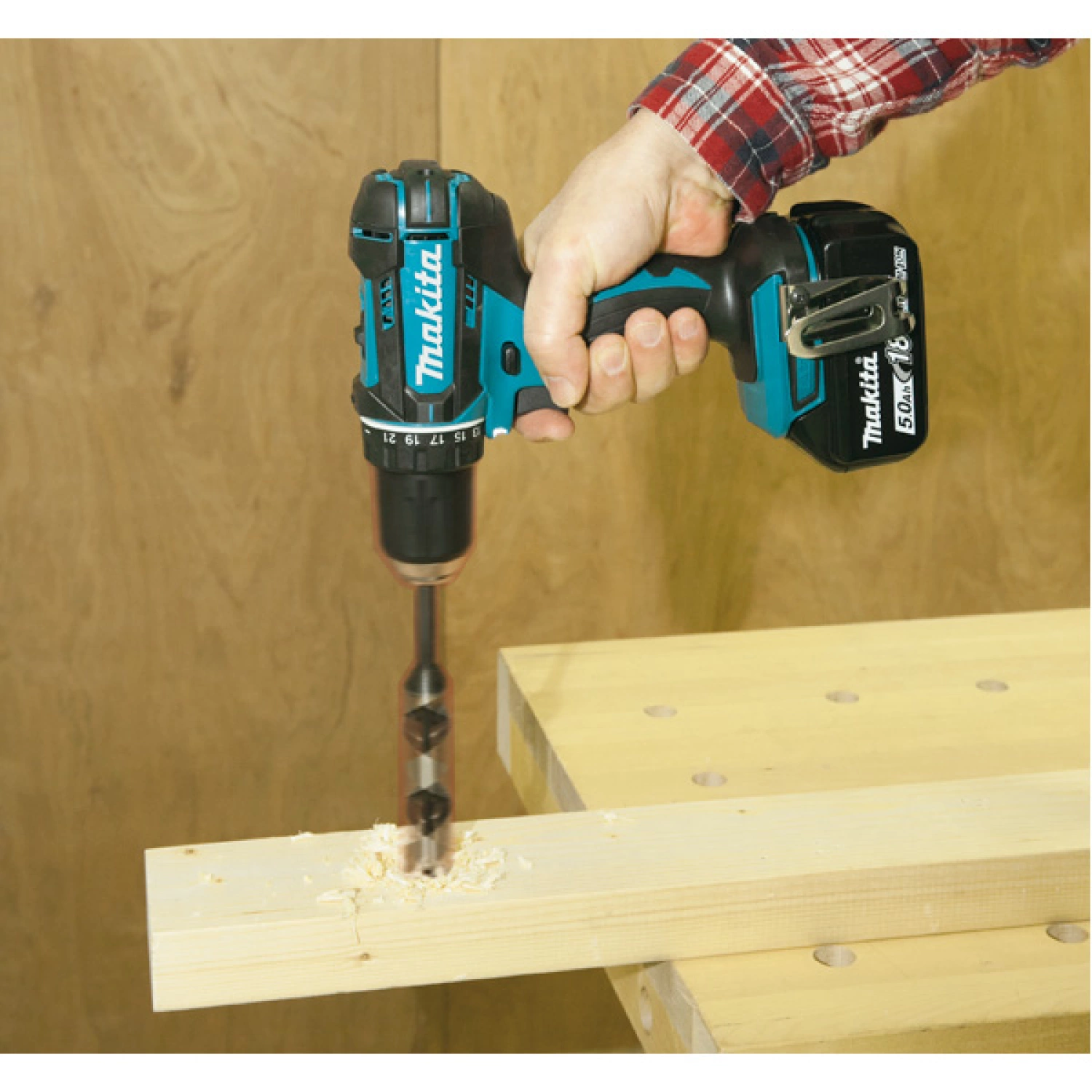 Makita DDF482RFJ 18V Li-Ion accu boor-/schroefmachine set (2x 3.0Ah accu) in Mbox