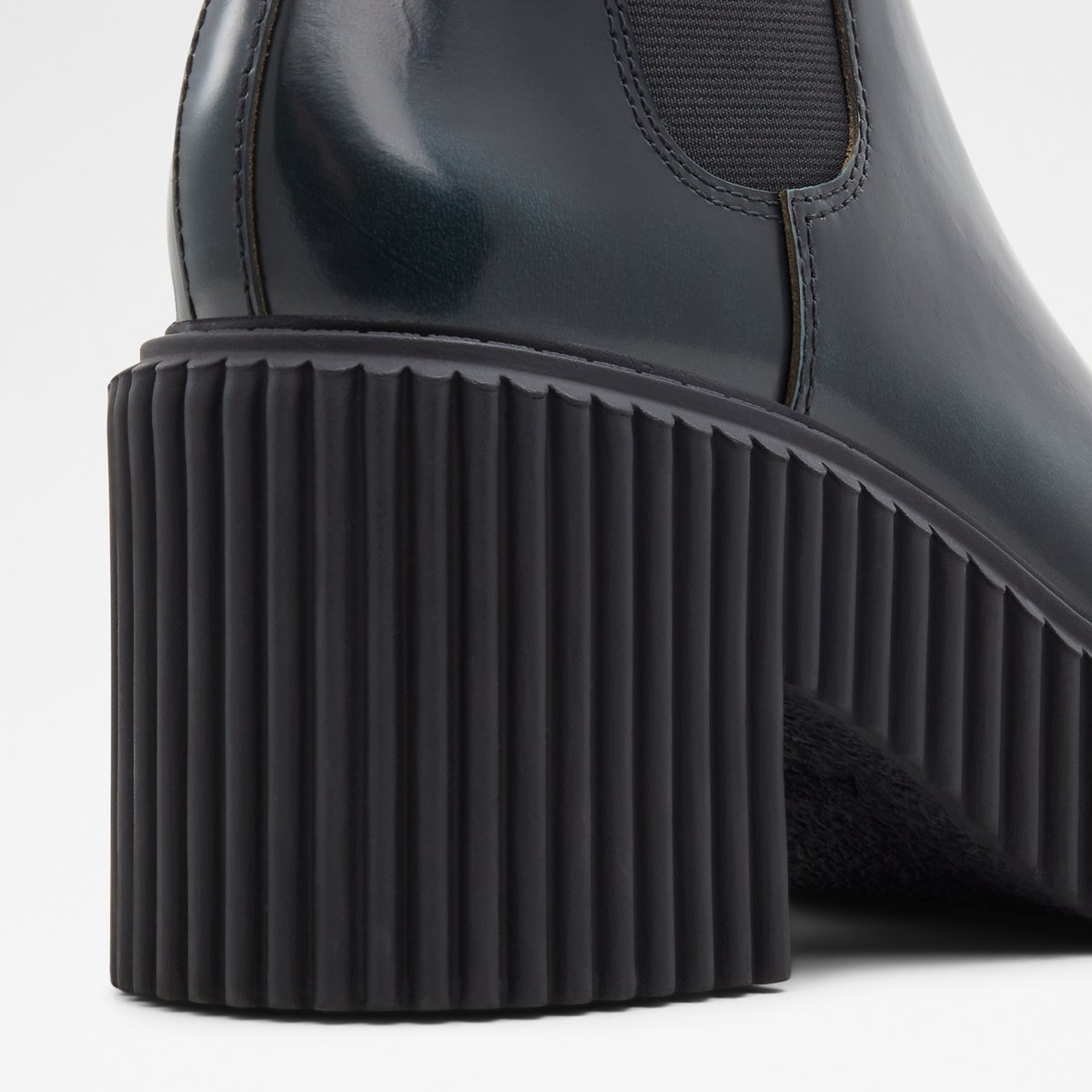 Upgrade Dark Green Women Chelsea boots