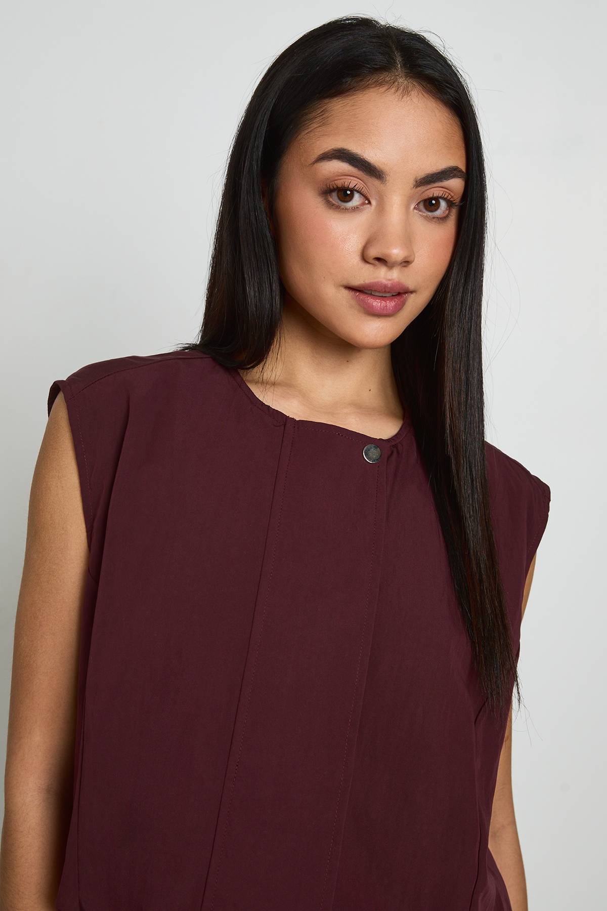 boohoo Chemise Sans Manches À Fermeture Éclair