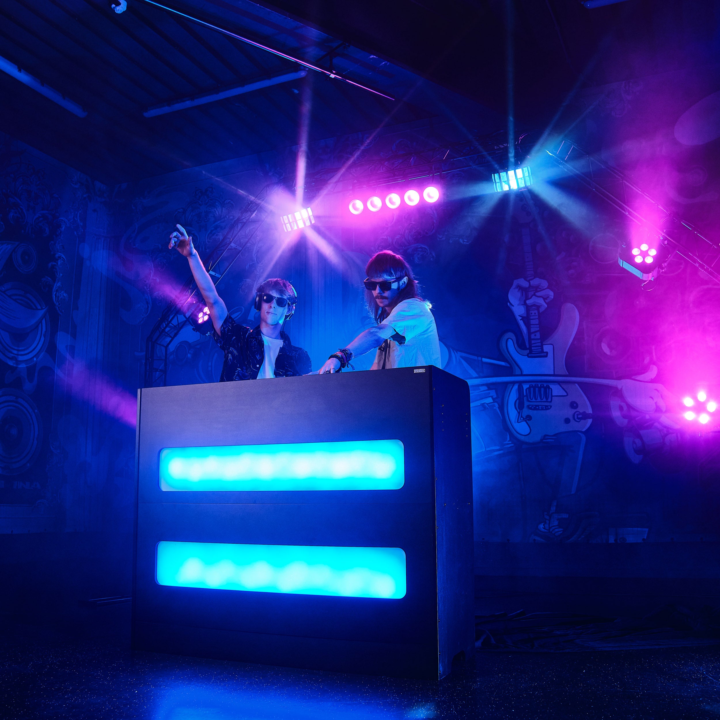 Innox Dex XL DJ-booth