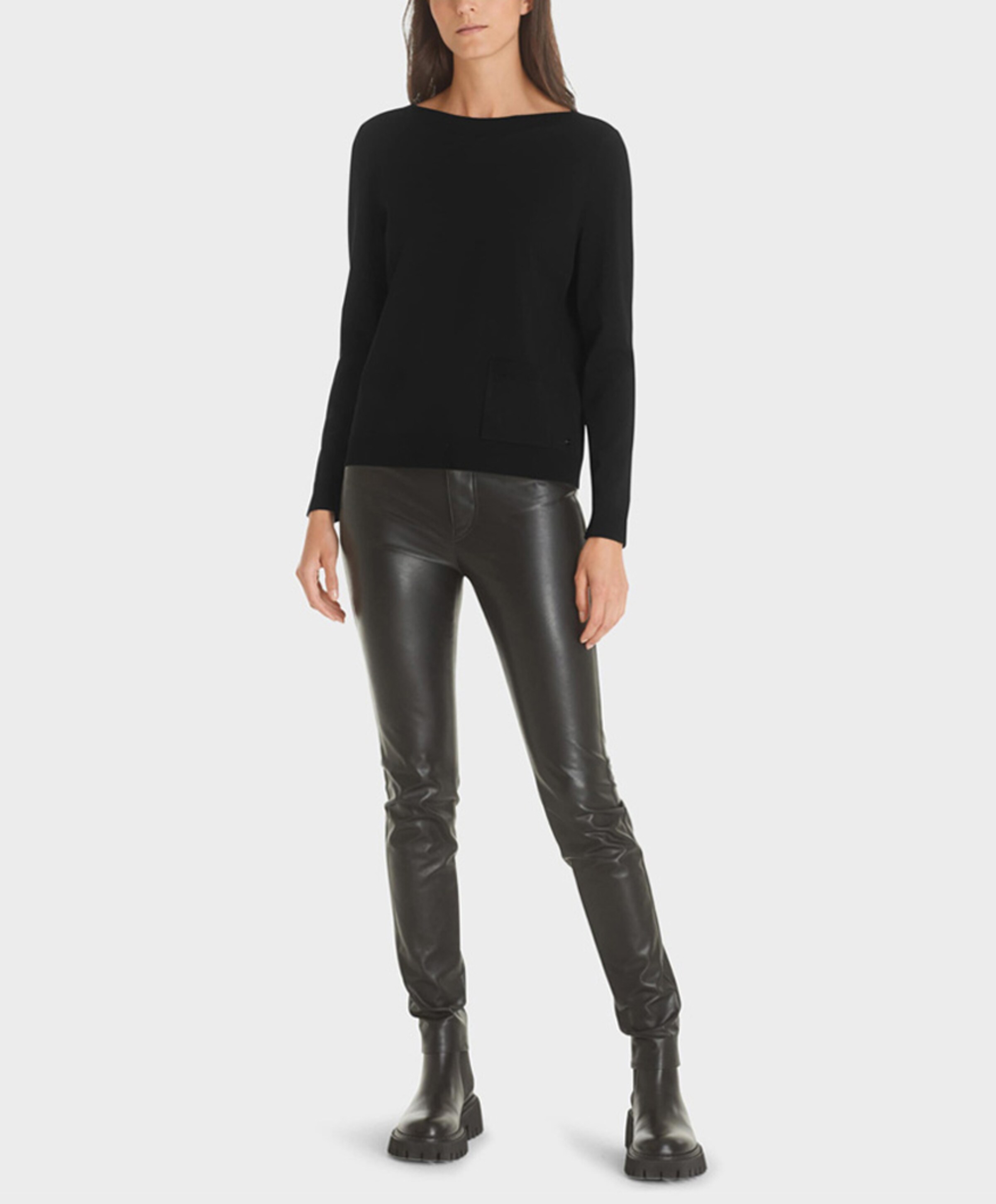 Marc Cain Essentials Dames trui zwart