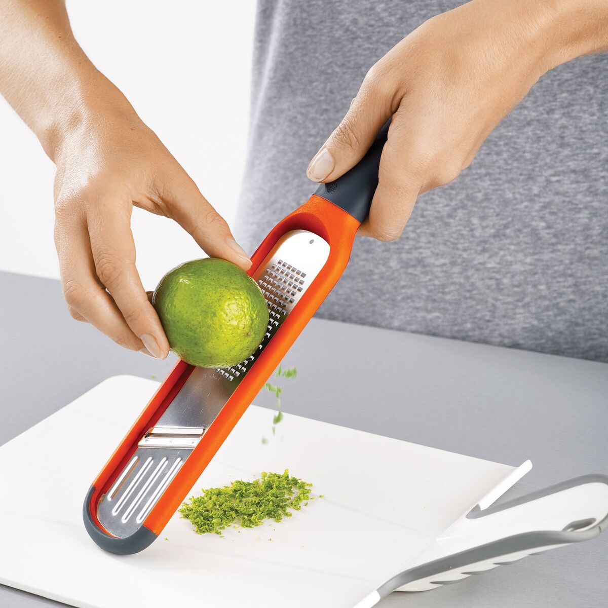 Handi-Grate Mini mandolin