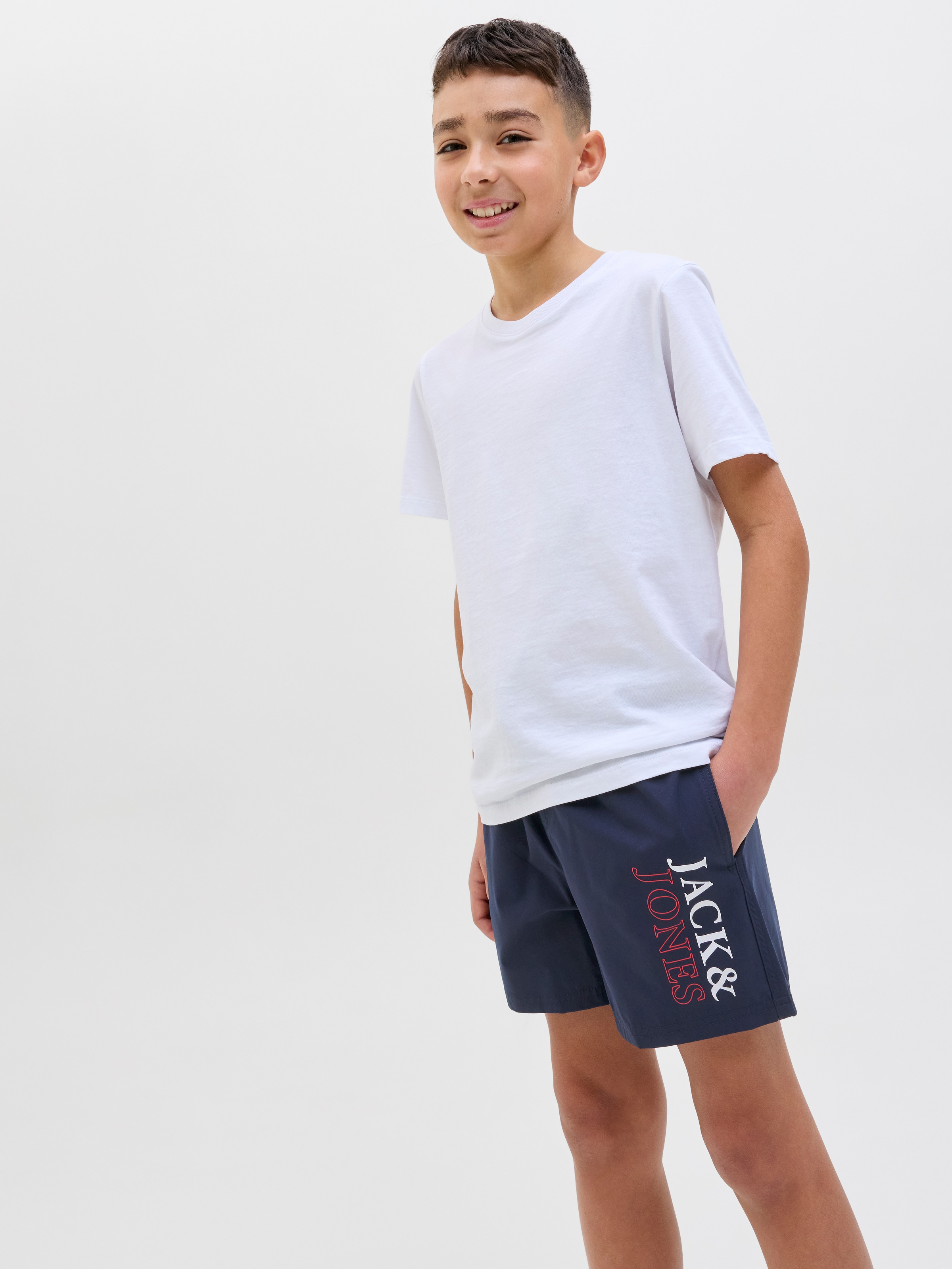 Jack & Jones Junior Badeshorts »JPSTMAUI mit Logoprint und praktischen Taschen«, bedruckt, modisch, regular fit, Web