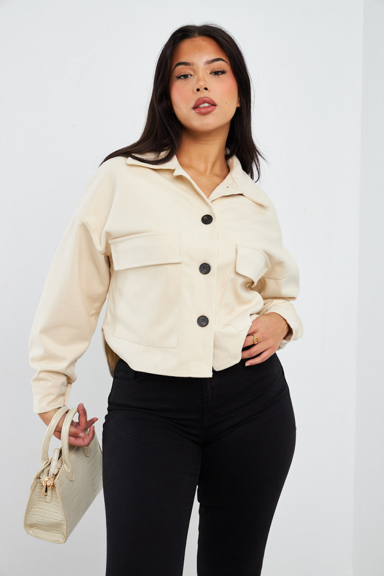 Veste courte beige en suédine