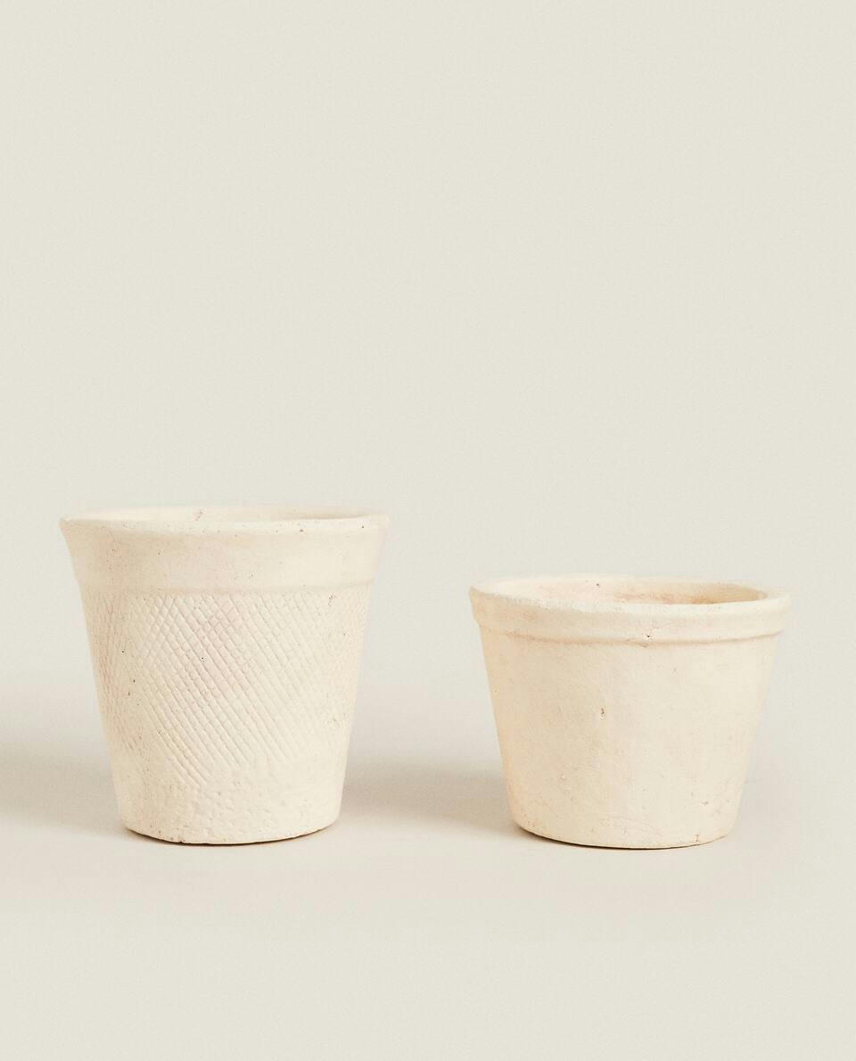 VASO DE FLORES DE BARRO BRANCO