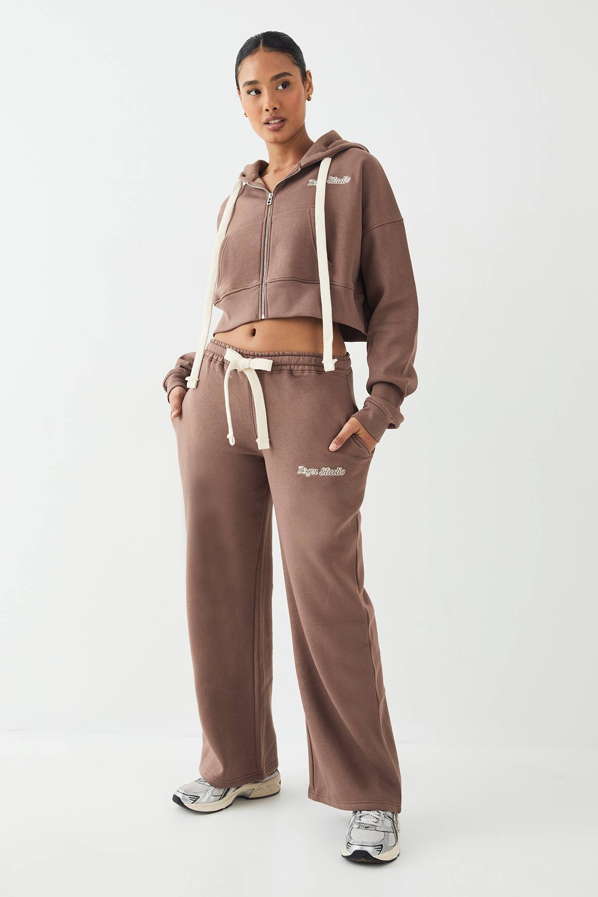 Jogging DSGN Studio Taille Moyenne Jambe Droite avec Cordon Contrastant