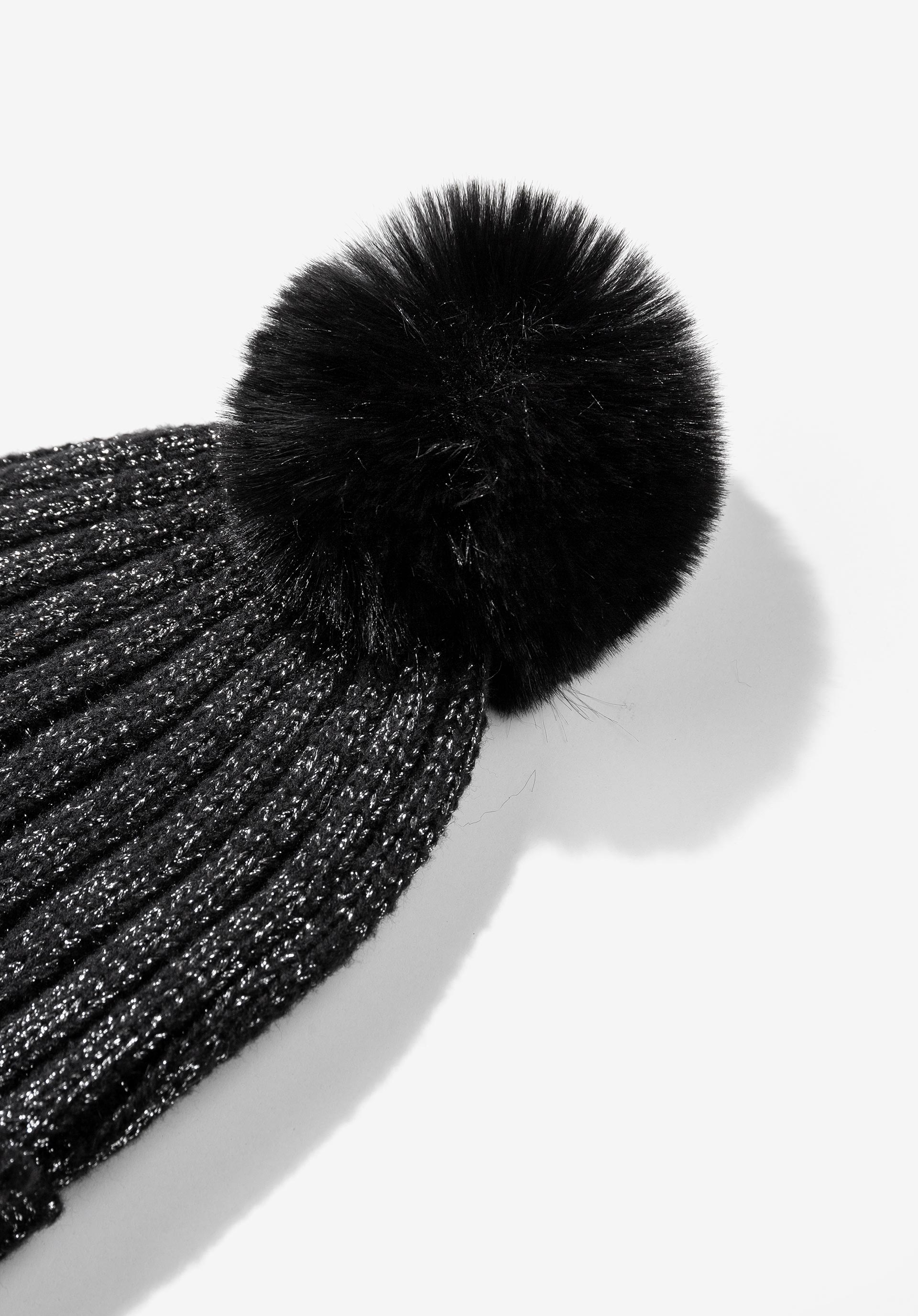 Gorro com Fio Metalizado