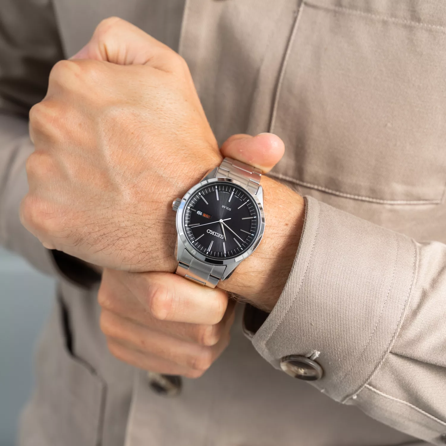 Seiko Solar SNE527P1