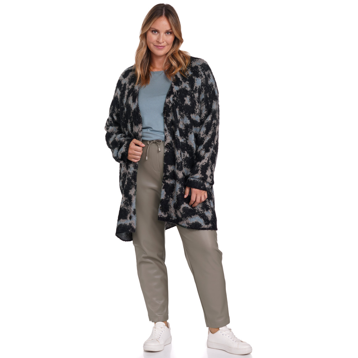 Gina Benotti Damen Strickjacke mit Knopfleiste hellblau / beige / schwarz