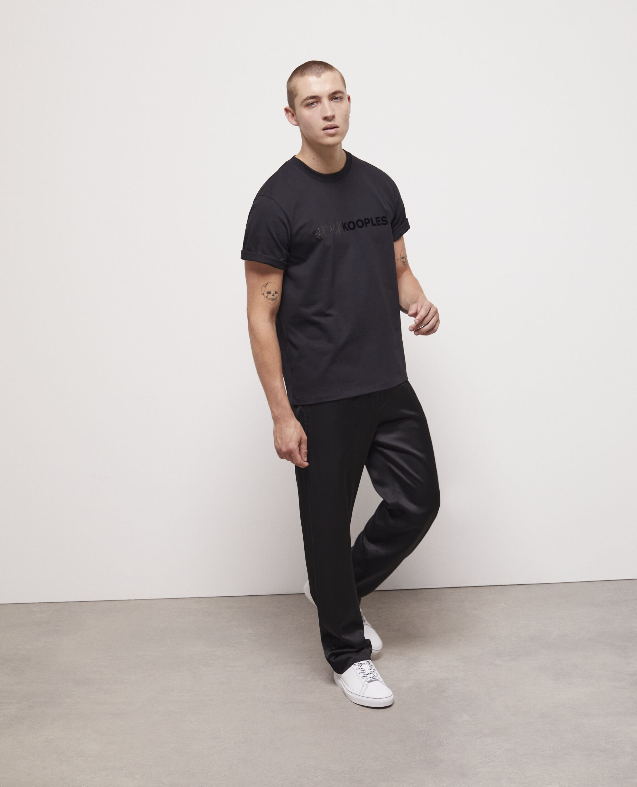 T-shirt logo noir