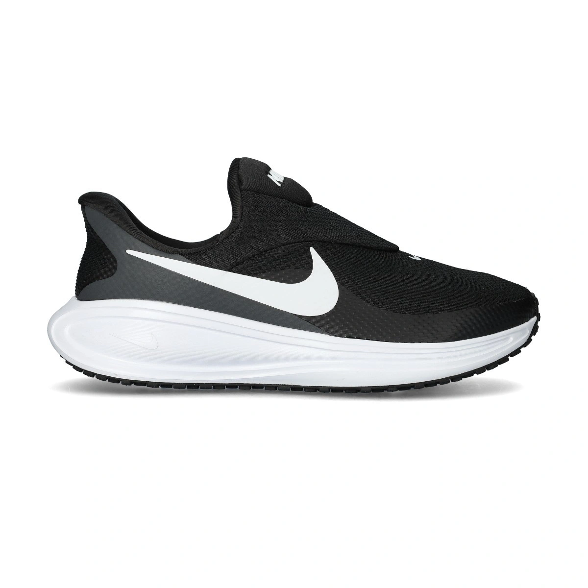 Sapatilha Nike Revolution 8