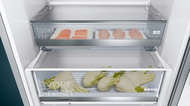 Siemens iQ500 kølefryseskab KG49EAICA (inox-easyclean)