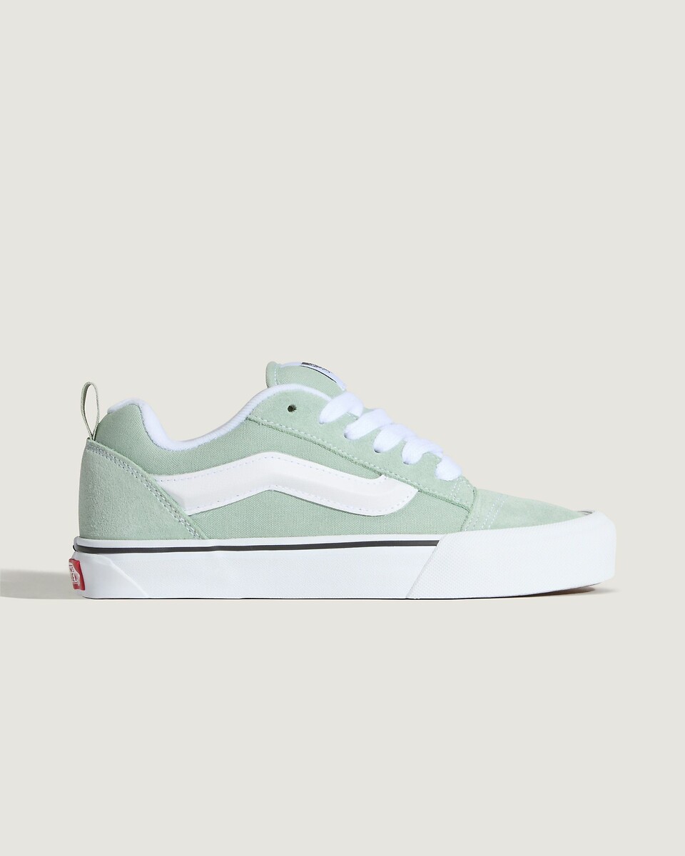 Tênis VANS Knu Skool