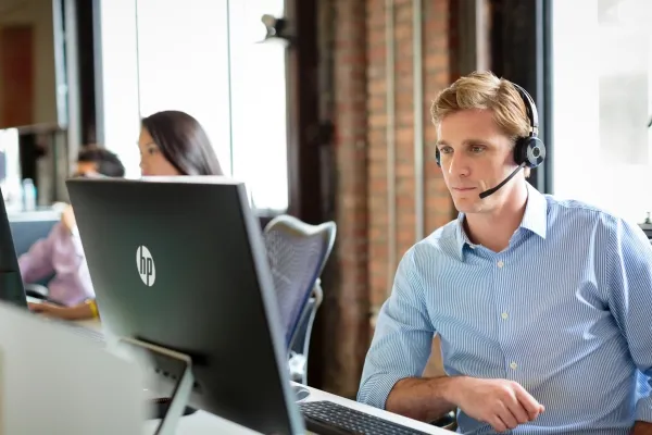 HP UC Wireless Duo - Headset - på øret - Bluetooth - trådløs - NFC
