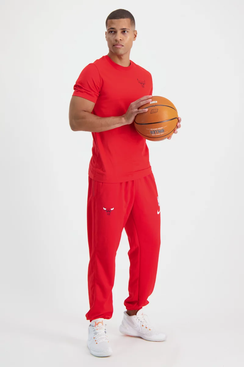 Nike Chicago Bulls Essential Herren T-Shirt