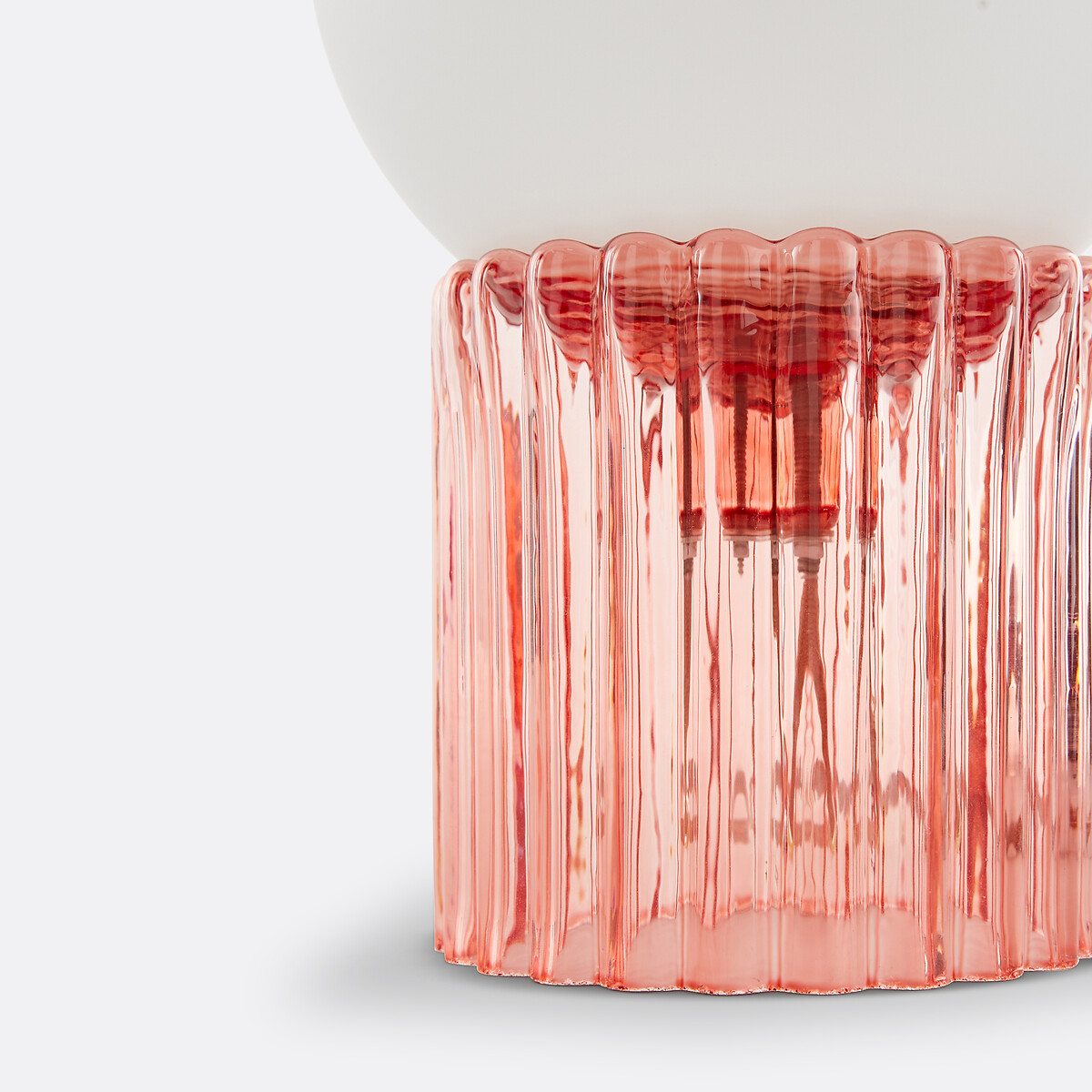 LA REDOUTE INTERIEURS<br>Candeeiro de mesa, vidro canelado colorido e opalino