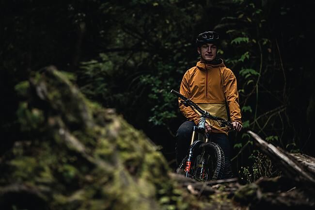 7MESH - VESTE IMPERMEABLE CACHE ANORAK M