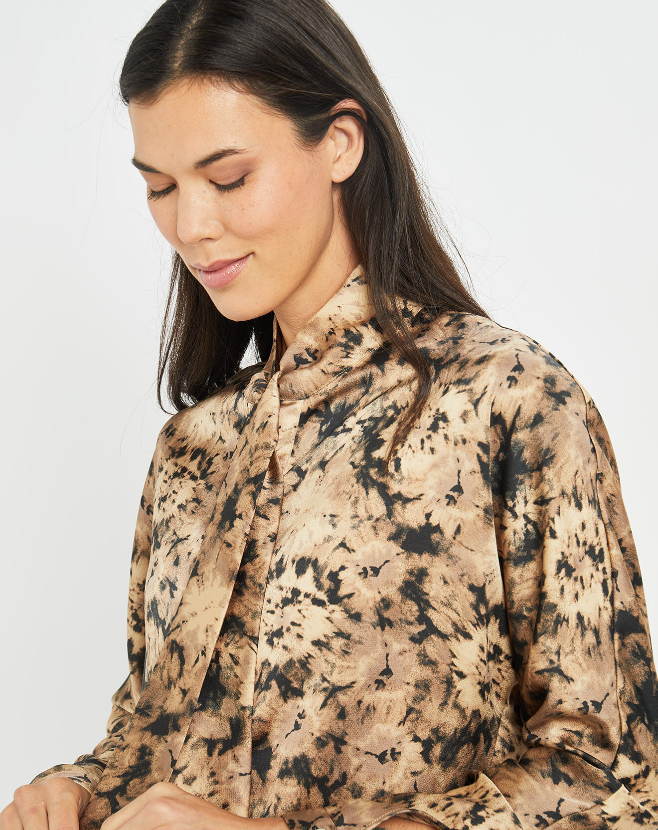 Lauren Vidal Chemise satinée Store écorce dorée