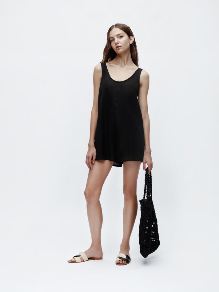 Macacão oversized em linho - Preto