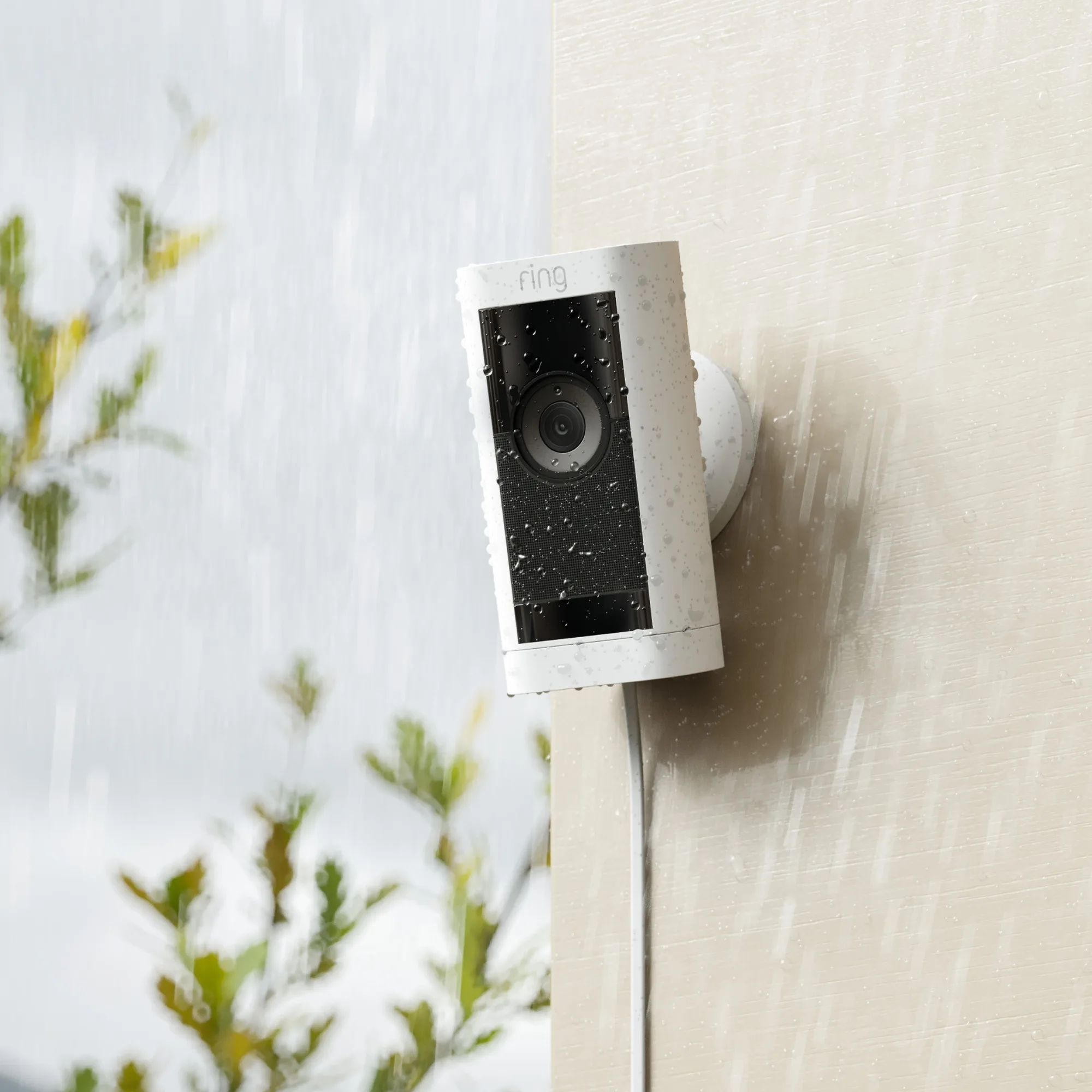 Ring Stick Up Cam Pro Plug-in Blanc Caméra de surveillance