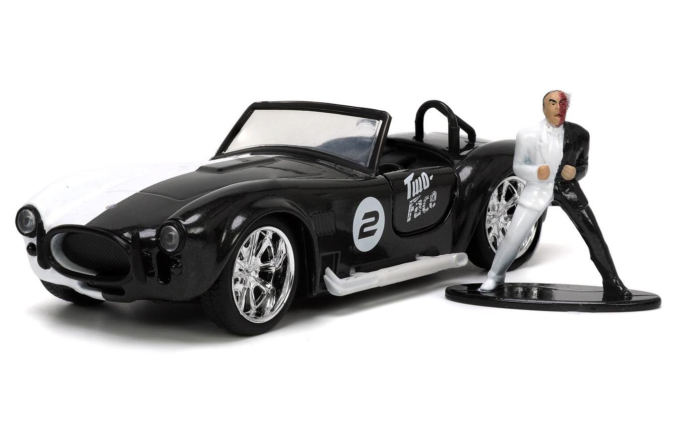 Shelby Cobra 427 «Two Face» 1:321965 Shelby Cobra 427 Modell mit Two Face Figur