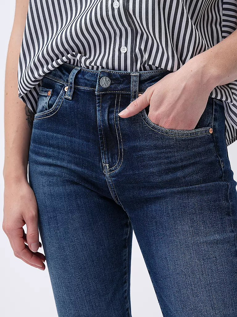 AG Jeans Relaxed Slim Fit GIRLFRIEND dunkelblau