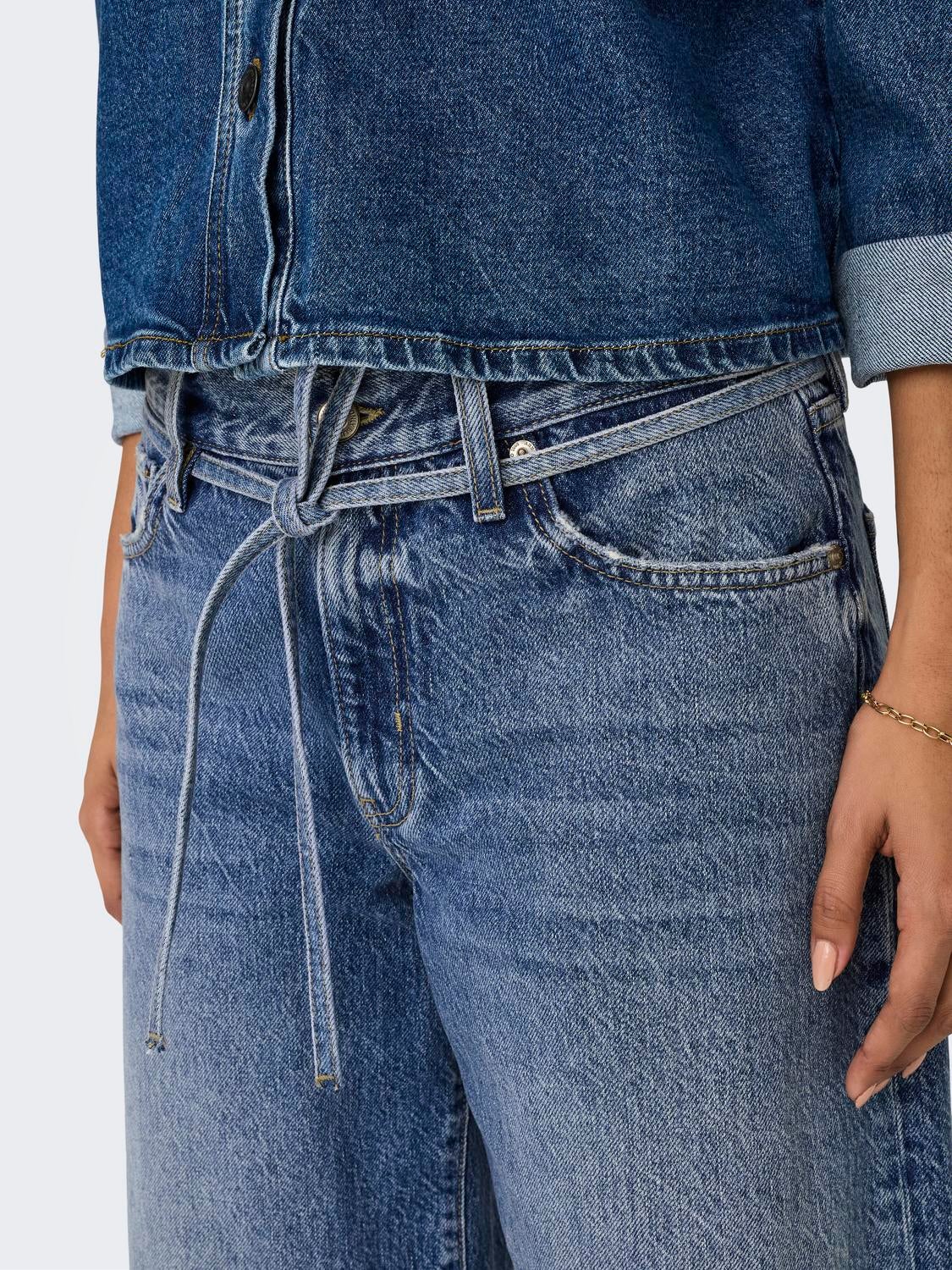 ONLGIANNA Mittlere Taille Ballon Schnitt Jeans Medium Blue Denim