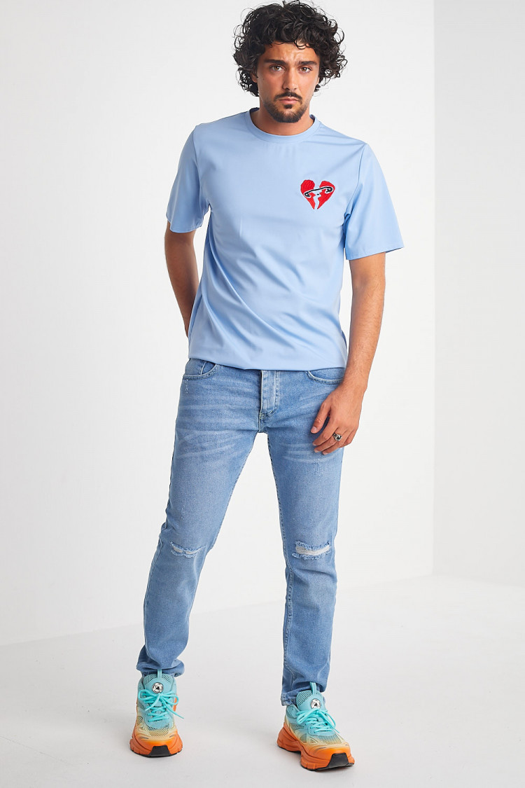 T-shirt bleu coeur brisé