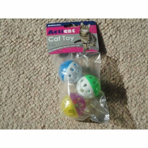 Conjunto de 3 bolas de plástico com sino para gatos