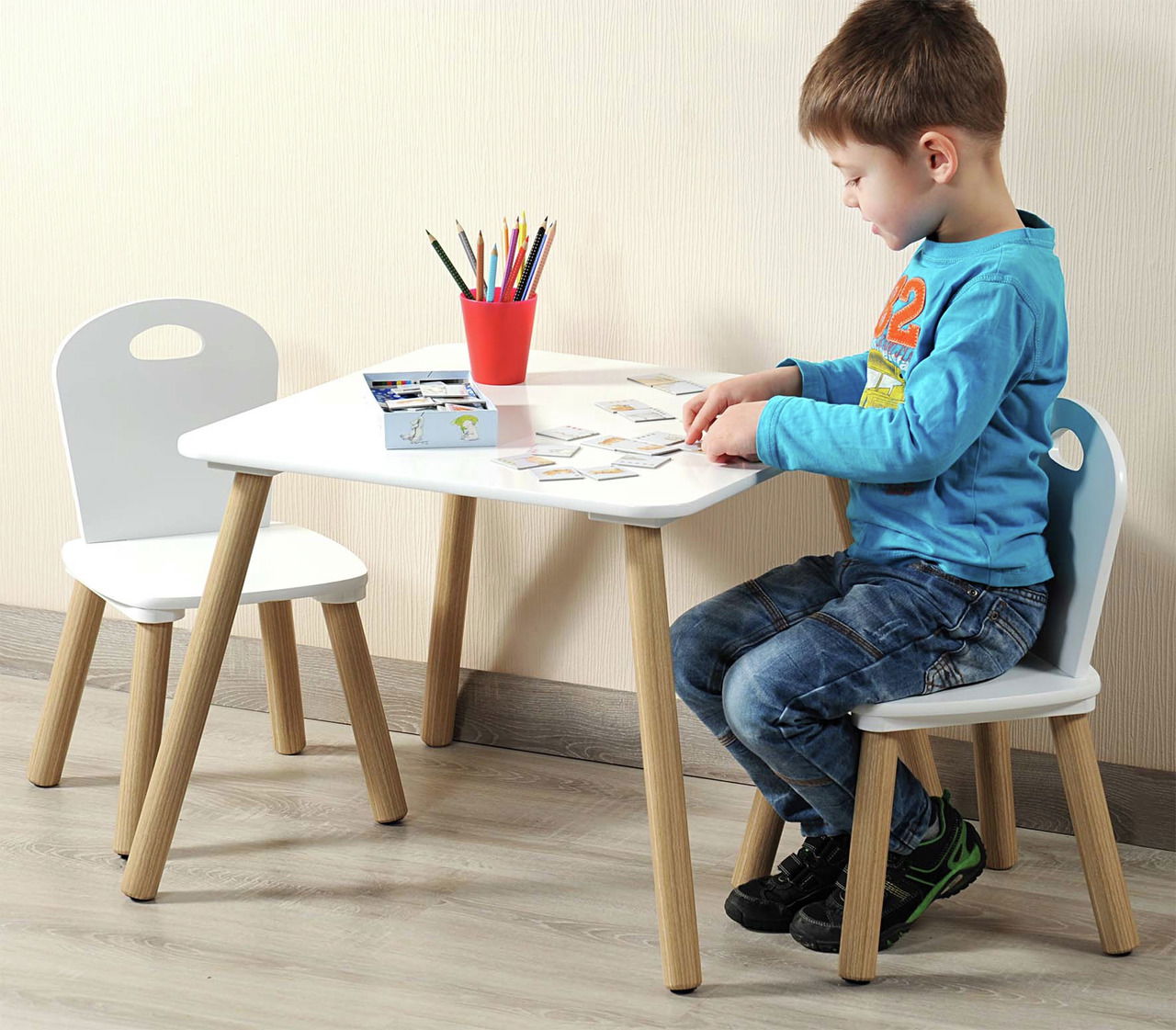 Kesper Kindertisch mit 2 Stühlen weiß