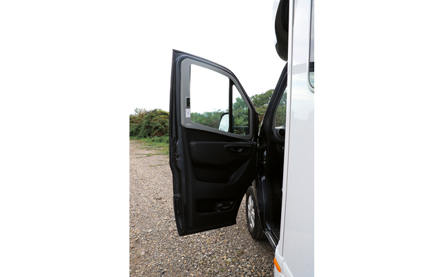 Remis Fahrerhausverdunkelung REMIfront IV für Mercedes Sprinter ab 2019
