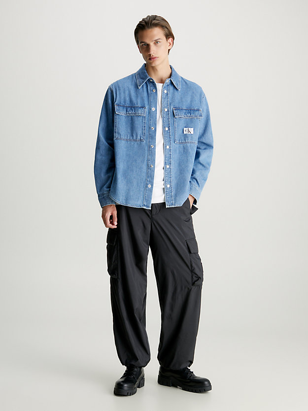 Camisa jeans de corte folgado