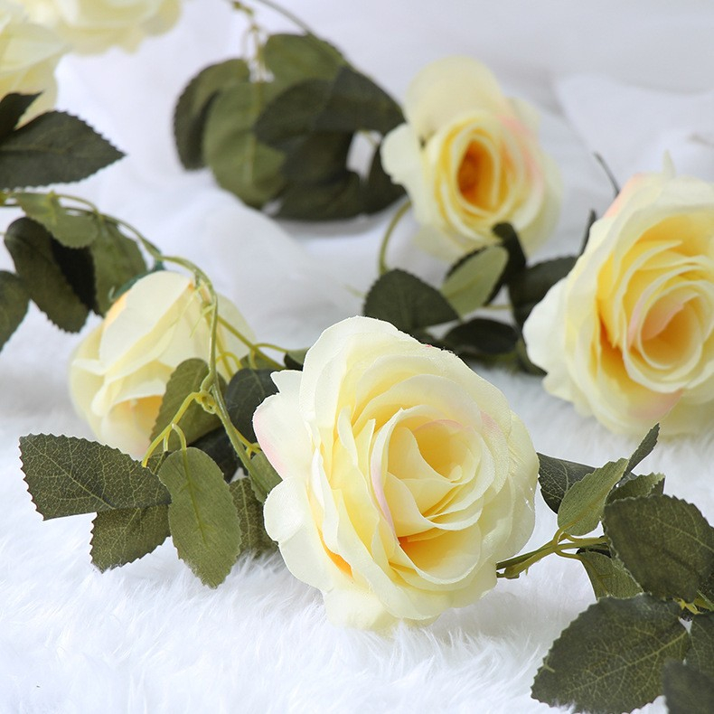 (2m) Deko Kunstblumen Rosen Girlande - Creme